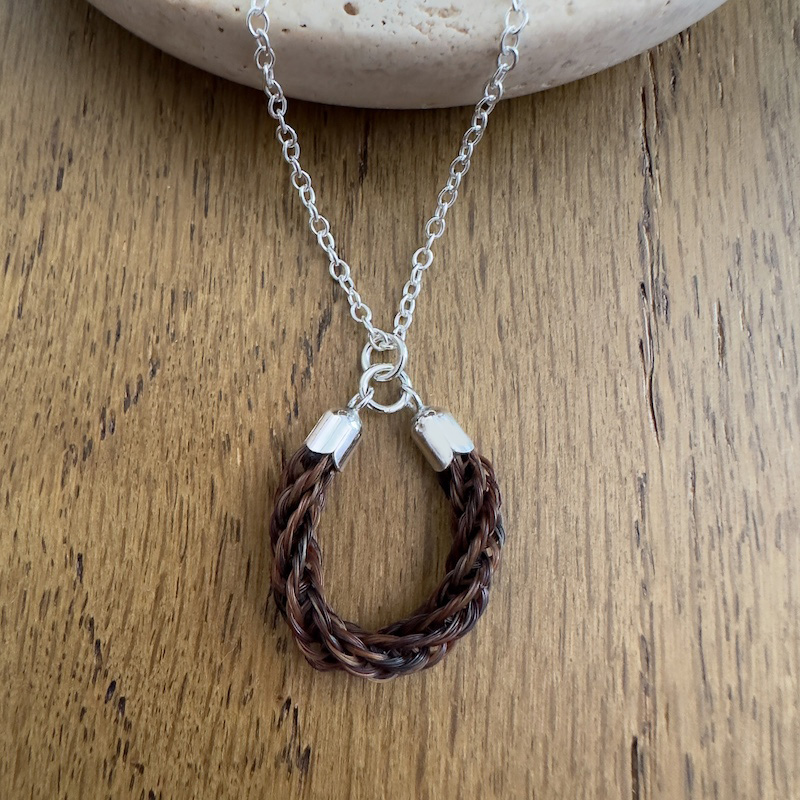 Classic Horseshoe Pendant Necklace